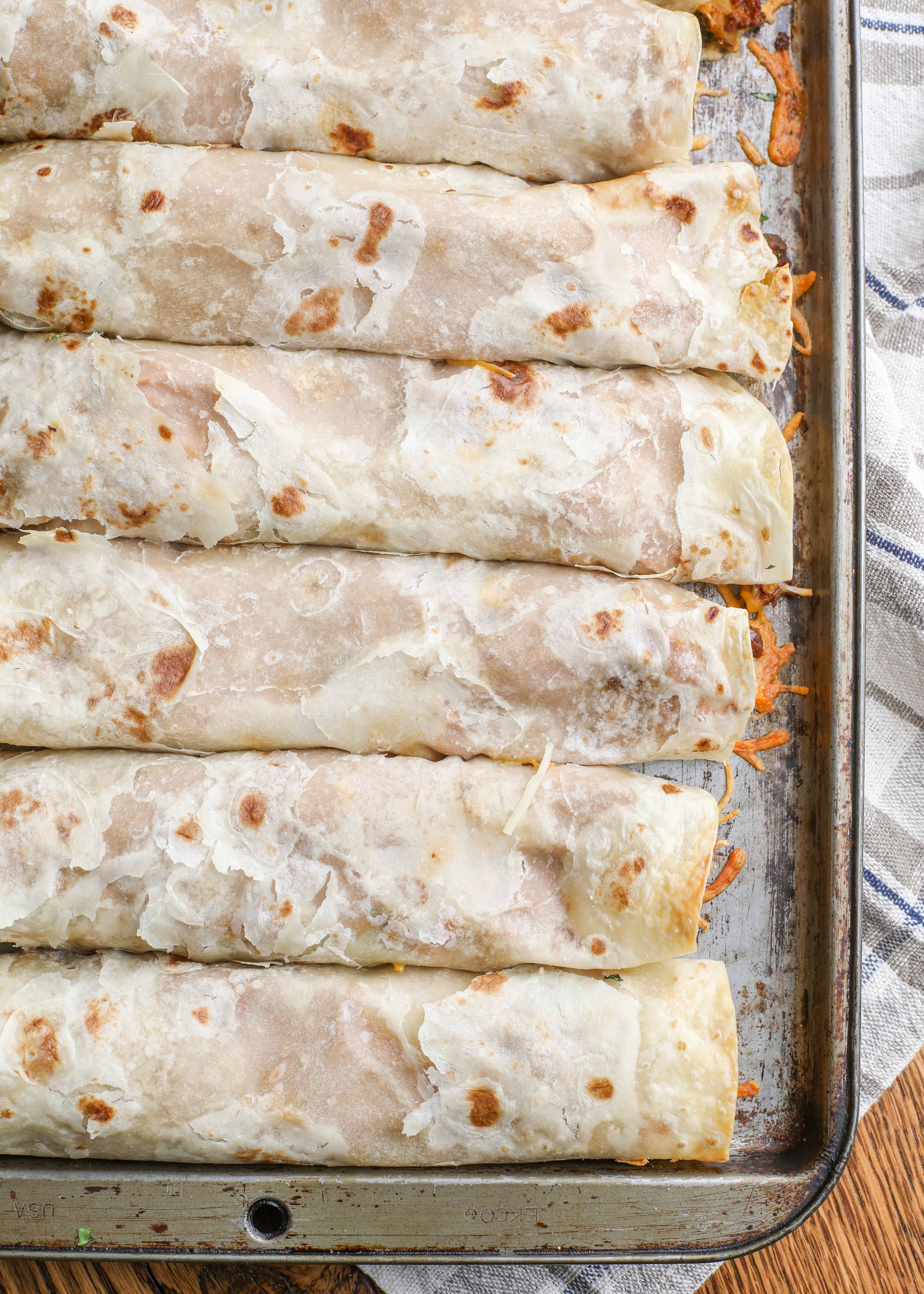 Cheesy Beef & Bean Burritos: A Family Favorite Weeknight Meal