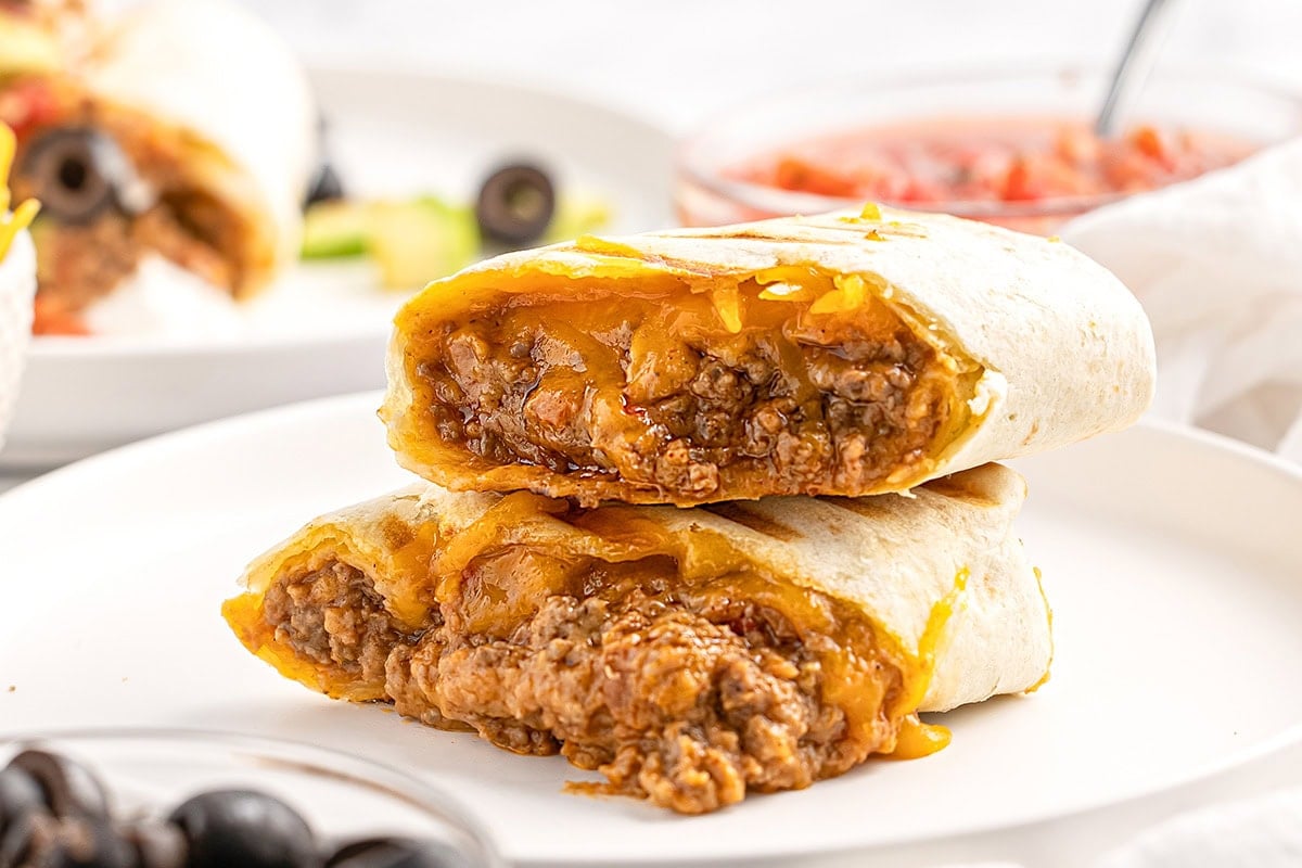 Quick & Easy Beef and Bean Burritos: Dinner in 30 Minutes